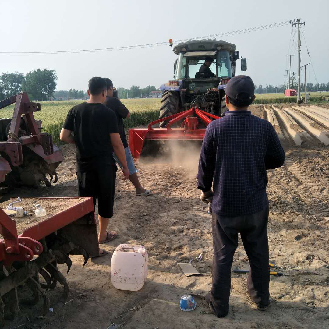 大型起壟機 西洋參專業(yè)起壟機，果樹起壟機